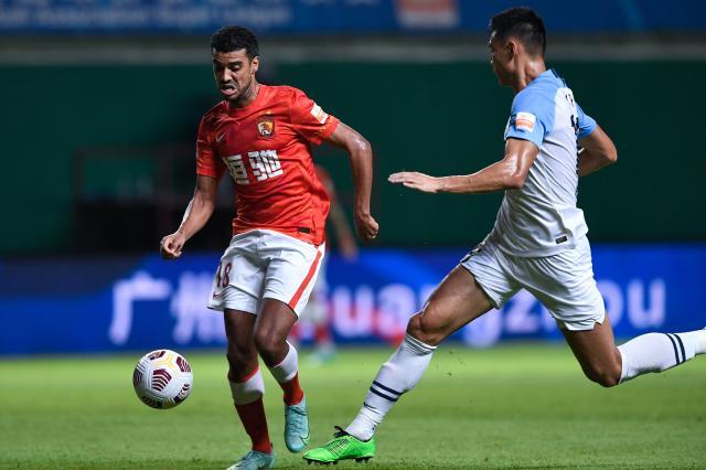 开云中国网站-广州德比从不缺少故事 VAR抢镜剧情让人大跌眼镜